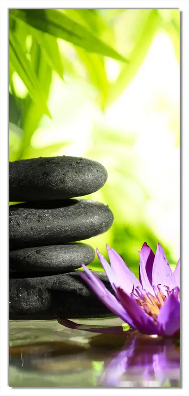 Zertifiziert Türtapete Steinstapel in schwarz mit Blumenblüte in lila 93 x 205 cm