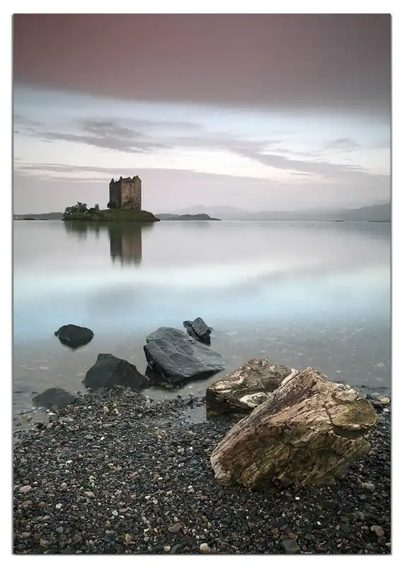 Wasserfestes Poster Schloss in Schottland 70 x 100 cm, selbstklebende Folie mit Schutzlaminat Schnäppchen