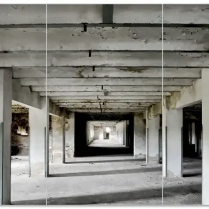 Zertifiziert Herdabdeckplatte Alte Industriehalle - einsame Lagerhalle einer Brauerei Breite 80 cm x Höhe 52 cm. 2-teilig, 8 mm hohe Noppen
