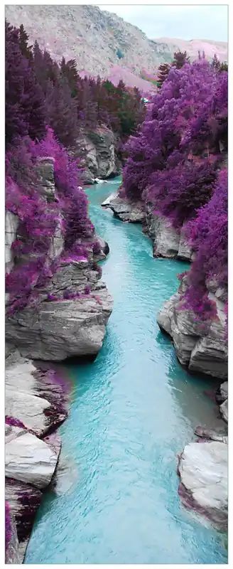 Super-Preis Selbstklebendes Poster Fluss in lilafarbener Schlucht 80 x 200 cm