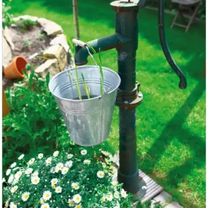 Selbstklebendes Poster Wasserquelle im Garten 61 x 91,5 cm Preis Gesenkt