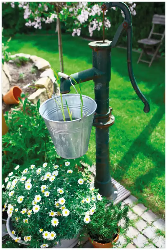 Letzte Chance Selbstklebendes Poster Wasserquelle im Garten 70 x 100 cm